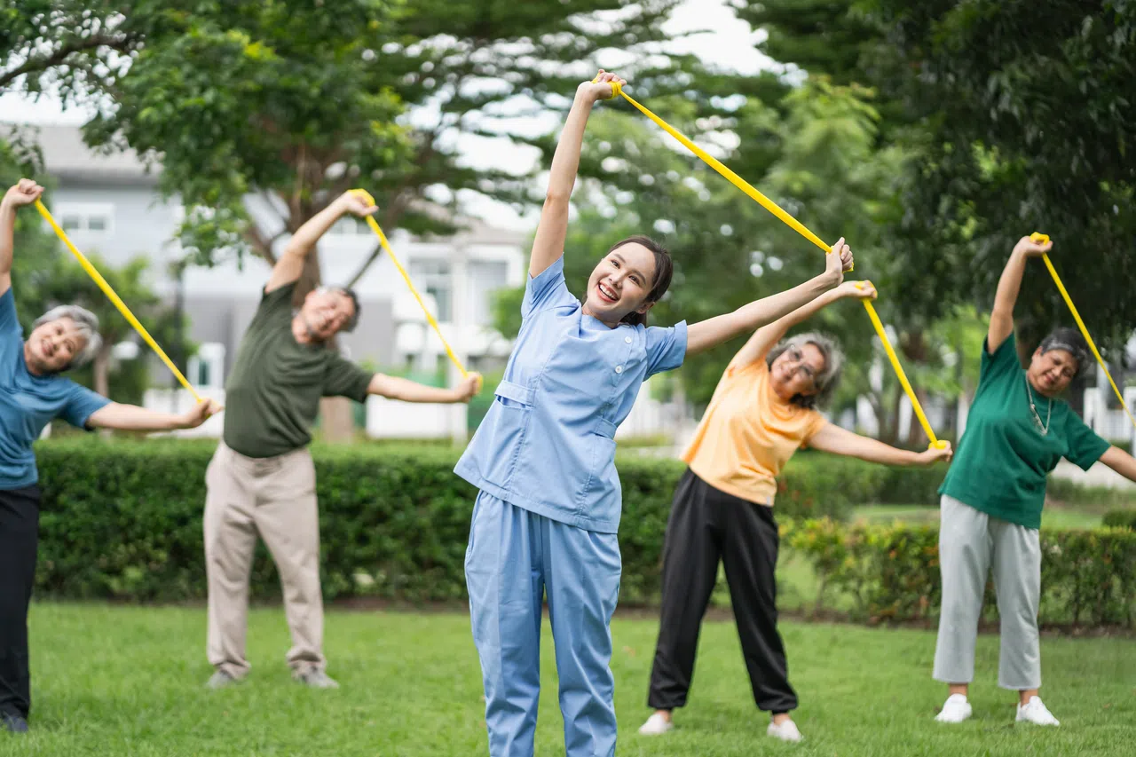 要让年长人者享有更舒适的晚年生活，社区的参与不可少。（图/Getty Images）