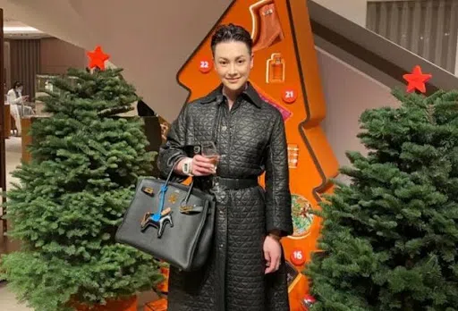 柏公子自称美籍华裔，从事进出口贸易，月入20万新元。（互联网）