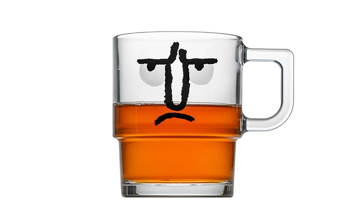 Nounou哭丧脸玻璃杯。（Nounou图片）