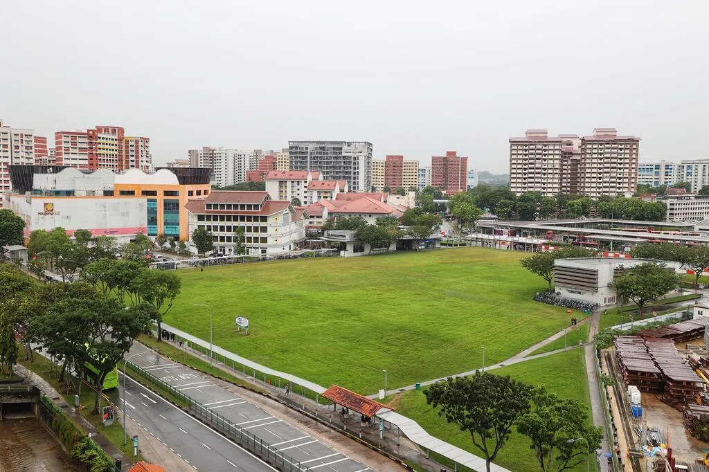 后港地段吸引三方竞标 尺价最高约1179元