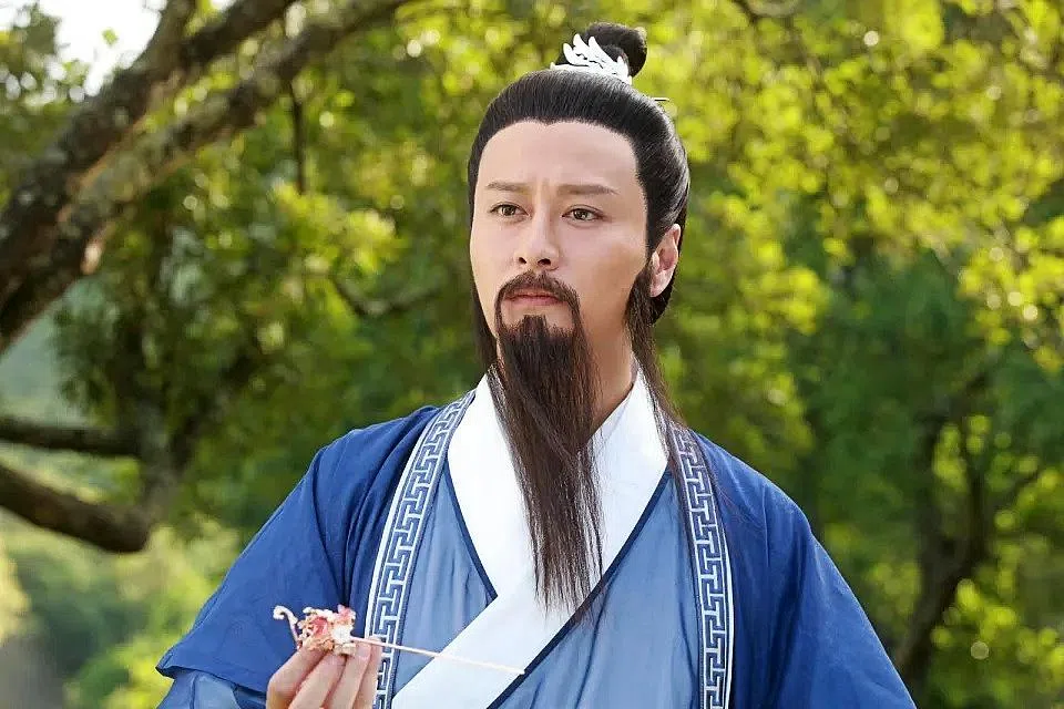 谢东闵饰演的吕洞宾下凡欲惩治神棍，怎料在途中发生意外，失去法力。（互联网）