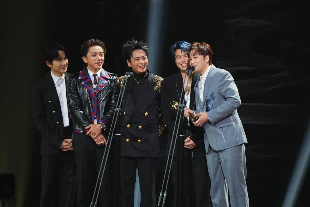 Energy合体领年度歌曲奖。（取自金曲奖IG）