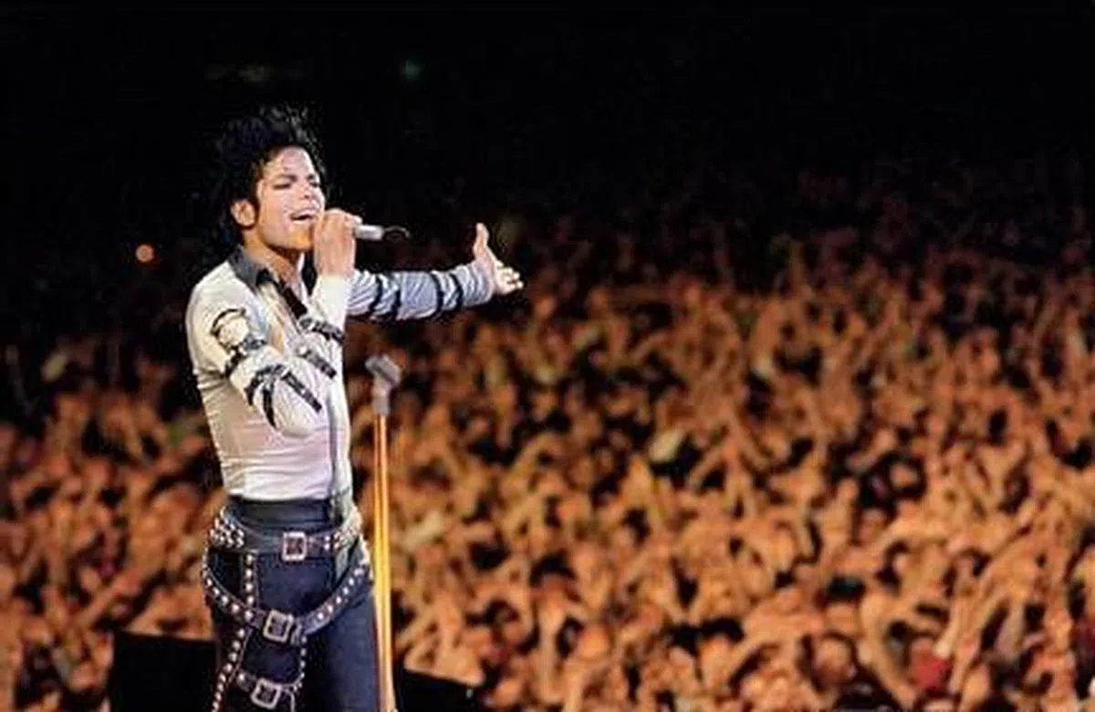 陈仙梅难忘26年前出席Michael Jackson台湾演唱会的情景。（取自艺人脸书）