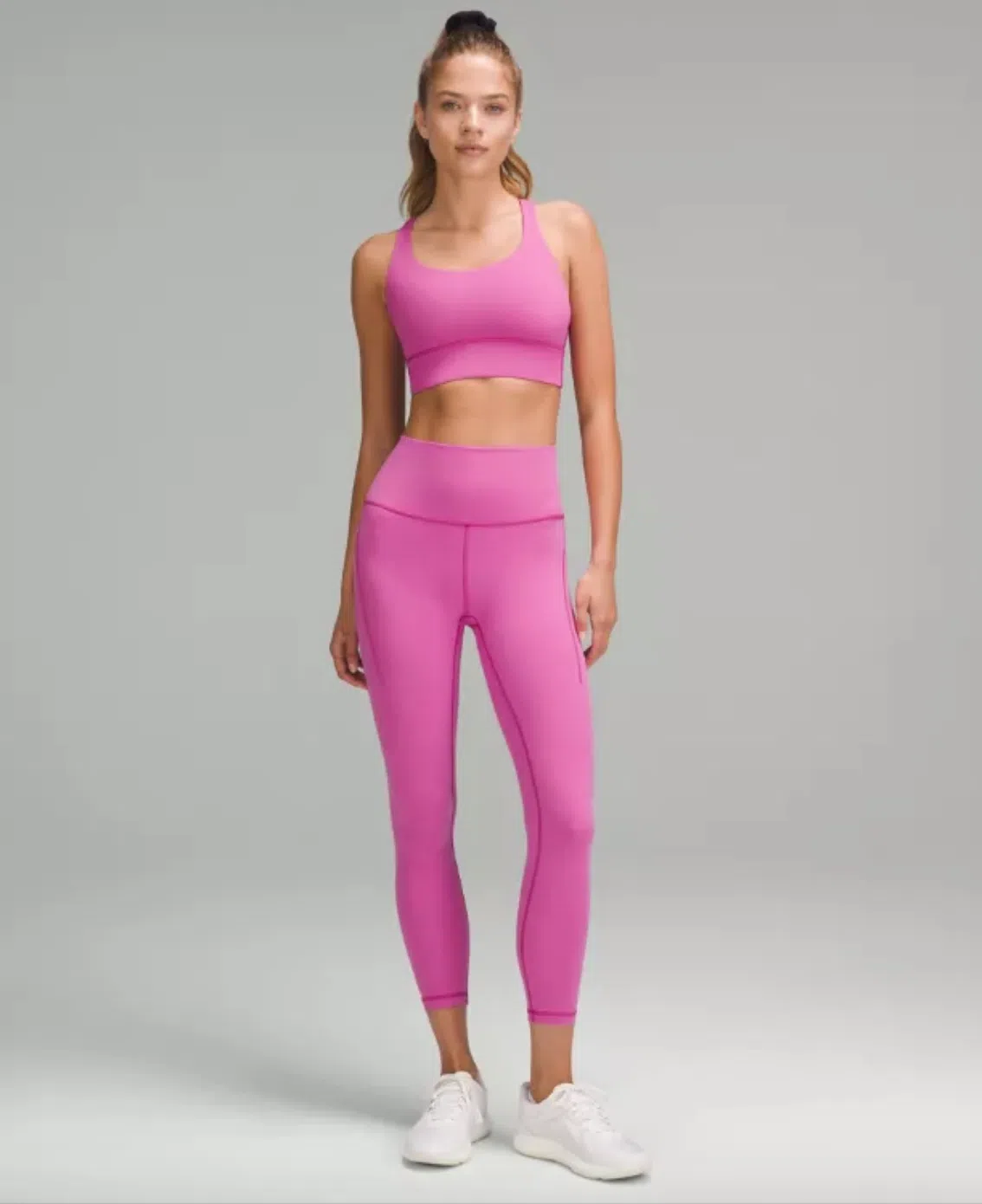 Wunder Train系列采用高挥汗功能Everlux面料裁制，专为激烈健身锻炼而打造。（品牌提供）