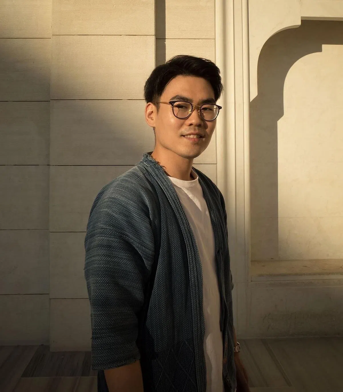 导演李昌荣说，四个演员演出短片是在“做慈善”。（受访者提供）