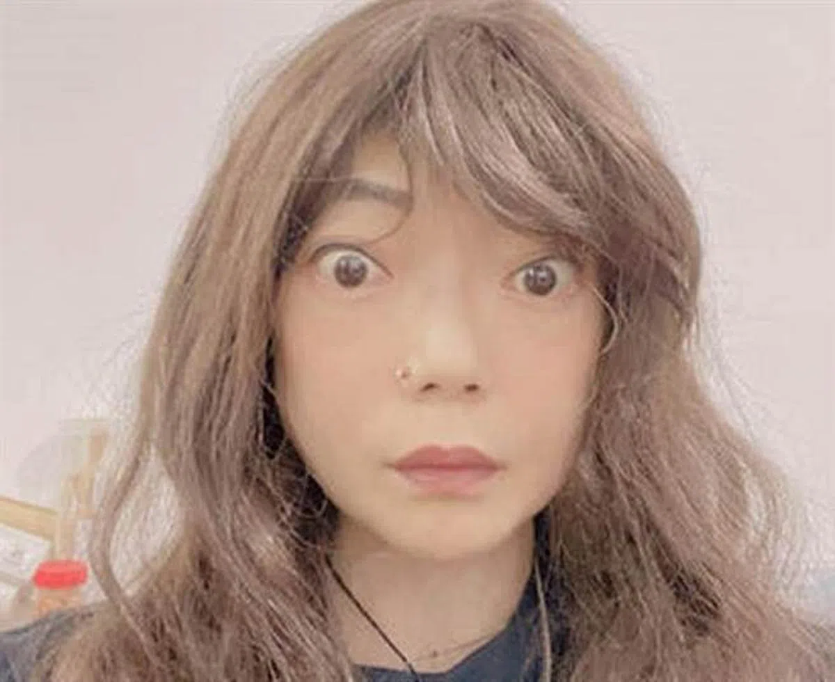 伍智恒去年底晒出自拍照，气色明显好转。（微博）