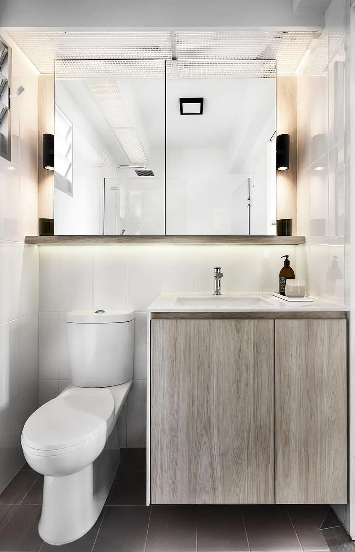 浴室设计简约利落。（Wee Studio提供照片）