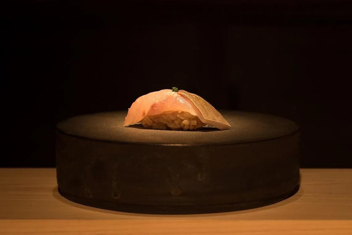 Oshino餐馆主打江户前寿司，寿司米饭也用特制米醋调味，和海鲜完美搭配。（餐馆提供）
