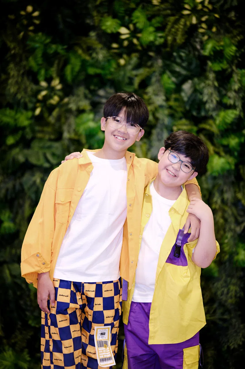 谢淮聿和谢颖威热爱表演，不觉得同时兼顾课业和工作会累。（曾坤顺摄）