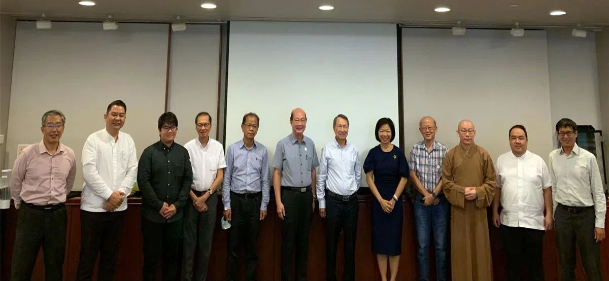 本地民间团体、私人企业和政府机构7月14日宣布联合成立焚烧冥纸规范行动联盟，将焚烧冥纸的习俗规范化，并从今年农历七月起，向华社族群展开相关的公民教育活动。（焚烧冥纸规范行动联盟）