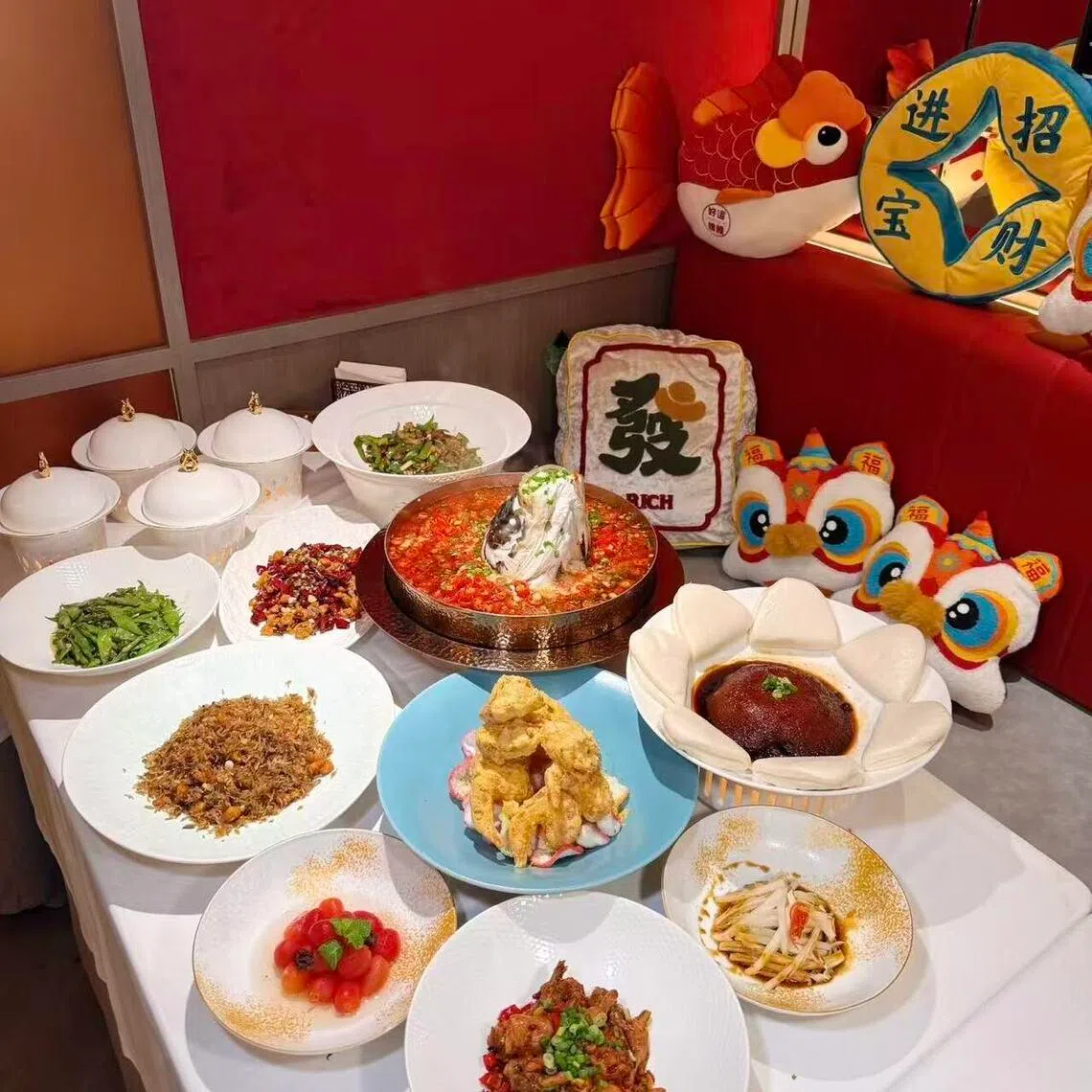 来自湖南岳阳的师傅经验老到，从食材到手艺力求还原湘味本真。（餐馆提供）