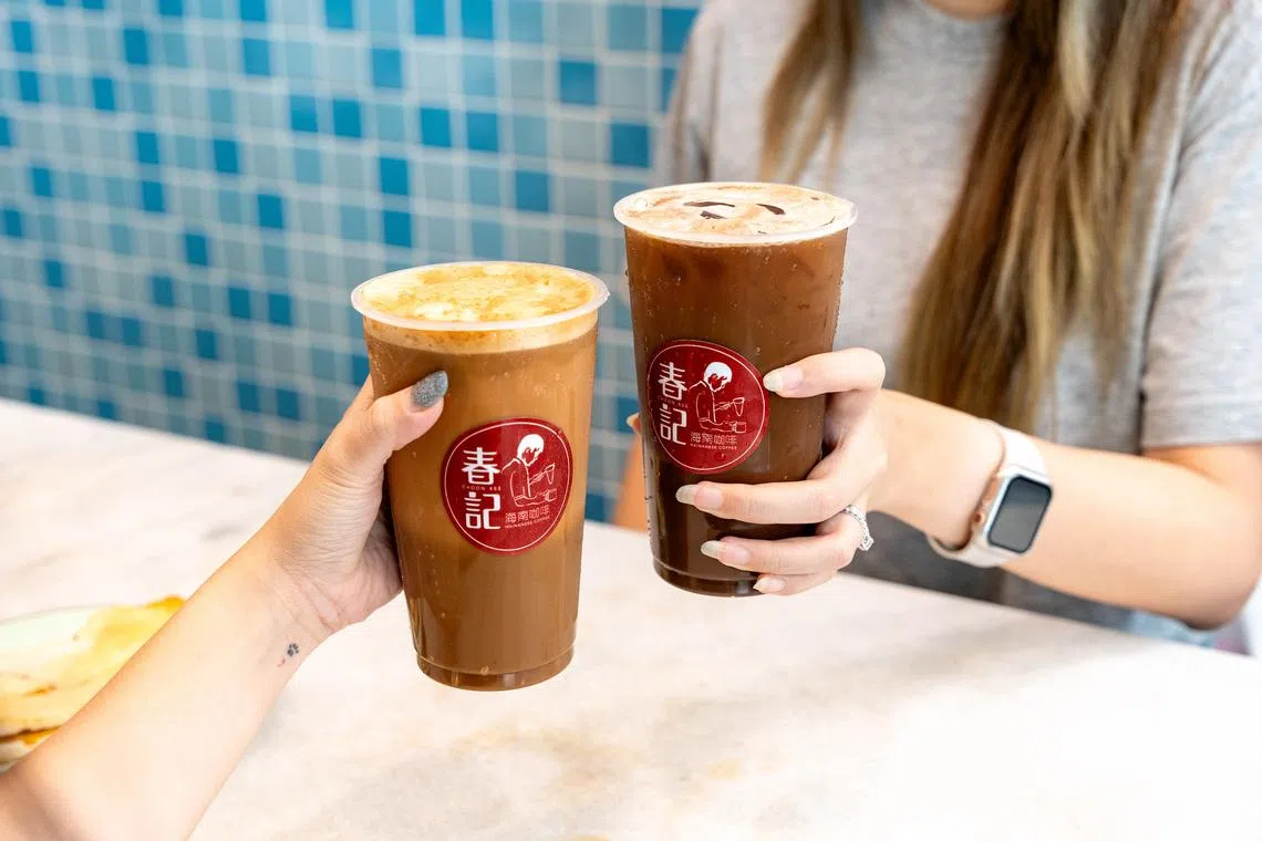 近70年历史的春记海南咖啡，第三代将它提升至更符合现代人要求的口味和包装。（品牌提供）