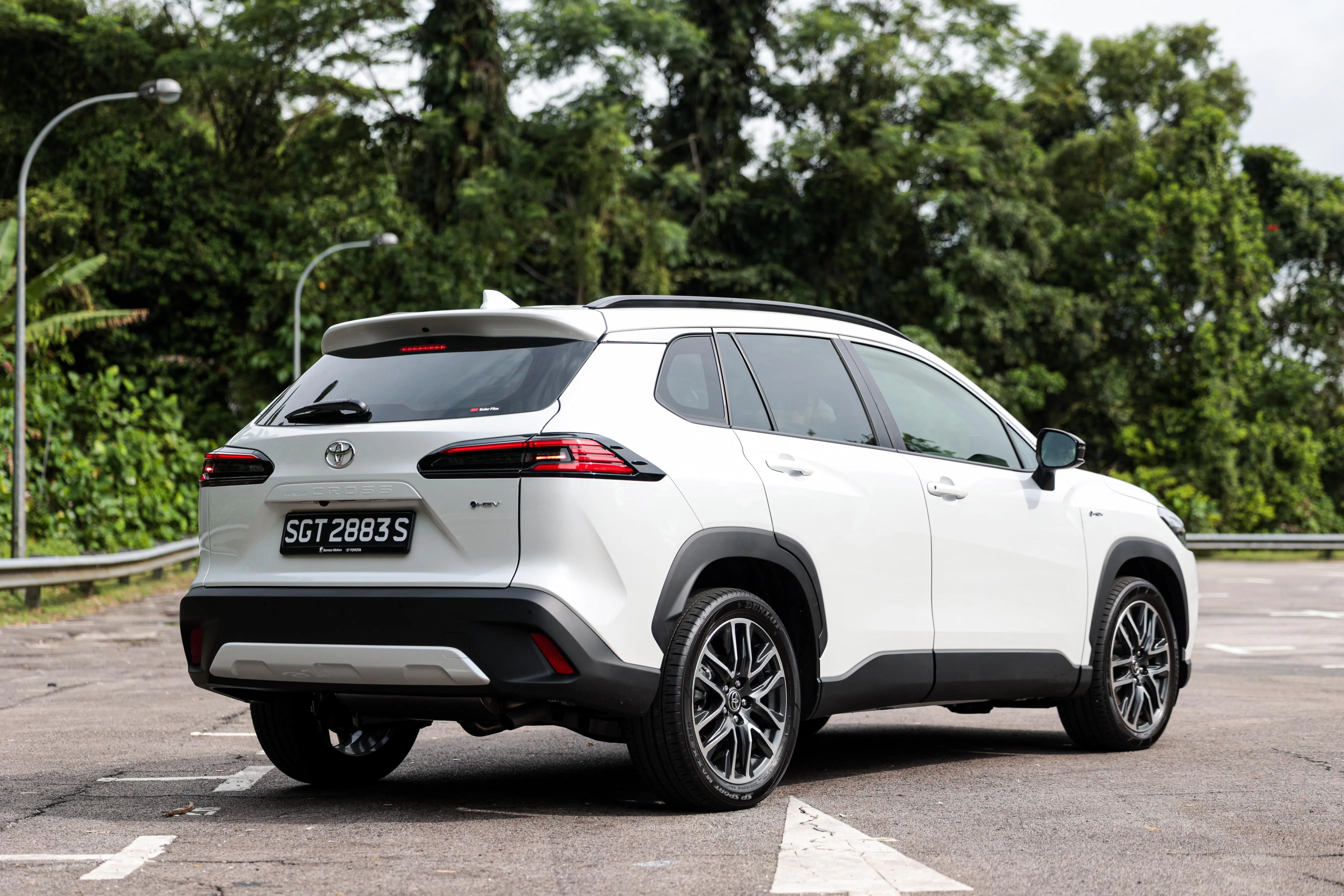 新车尺寸不变，轴距是2640毫米。（李冠卫摄）