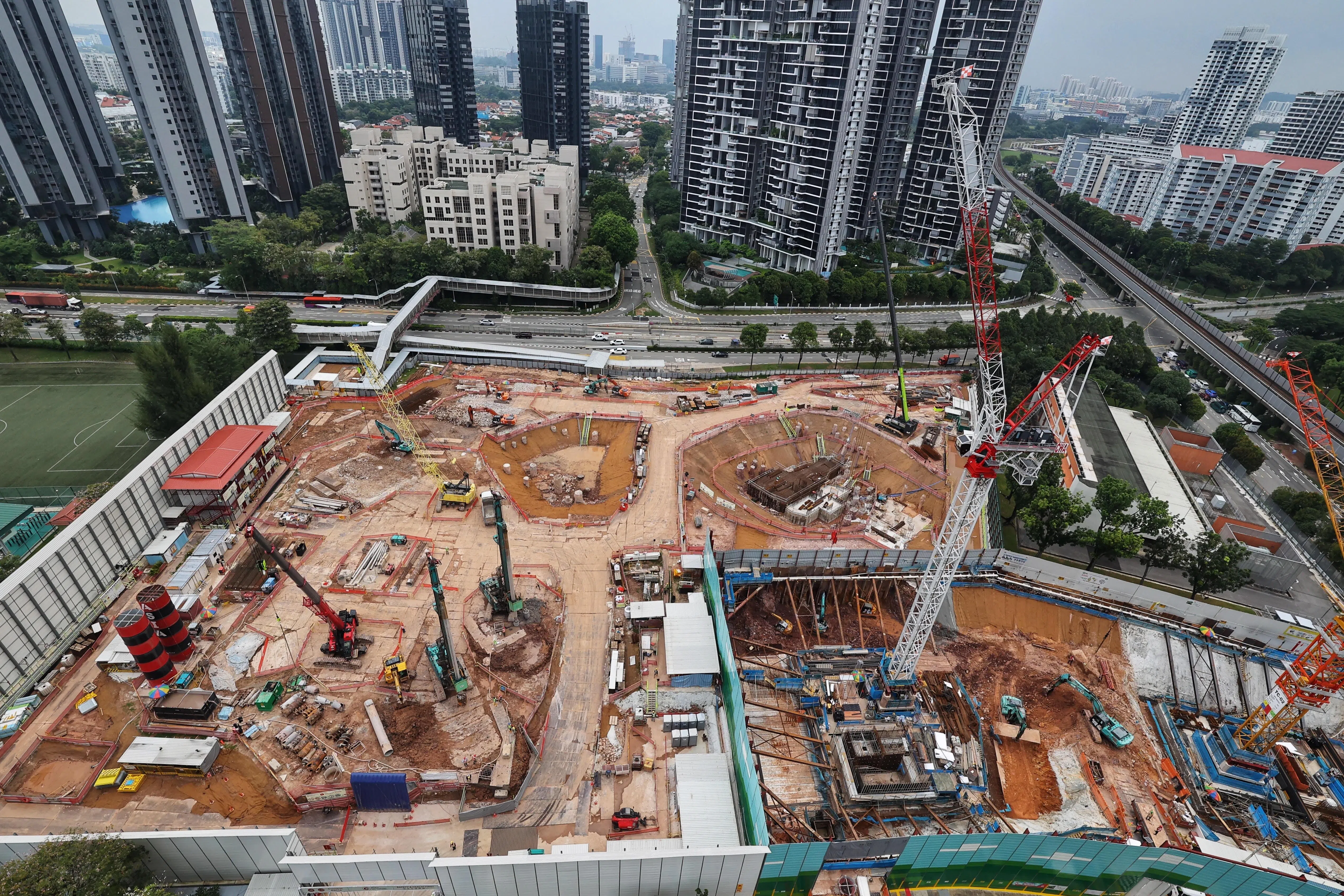 有三个项目是等候时间较短组屋，为金文泰的Clementi Emerald（图）、武吉班让Bangkit Breeze，以及三巴旺的Sembawang Beacon，等候时间分别为34个月、35个月和约三年。（萧紫薇摄）