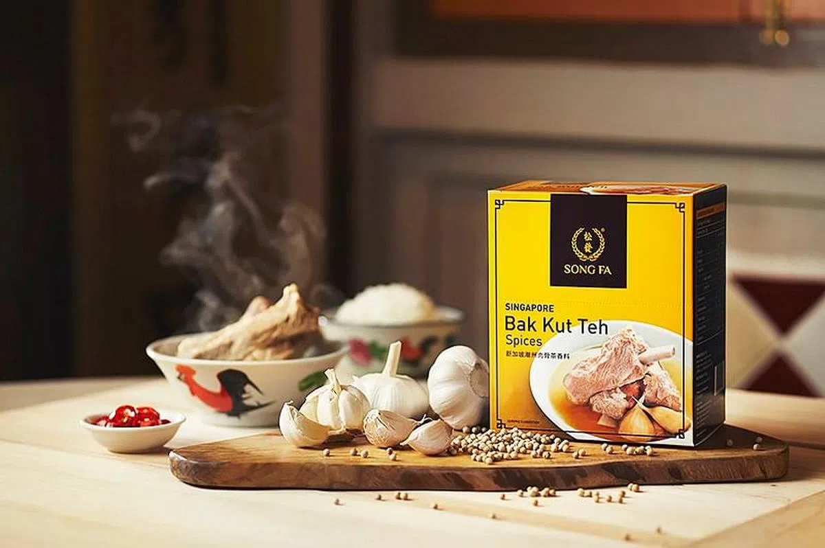 松发肉骨茶香料让顾客在家中也能享受松发的美味。（图／受访者提供）