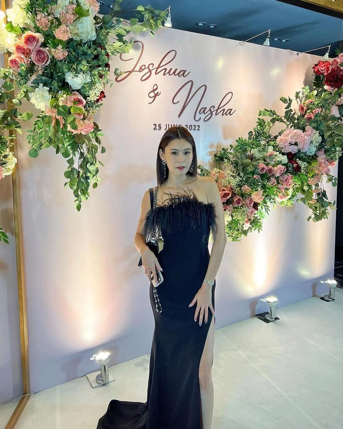 陈楚寰25日回吉隆坡出席哥哥与嫂子的婚宴。（取自艺人社媒）