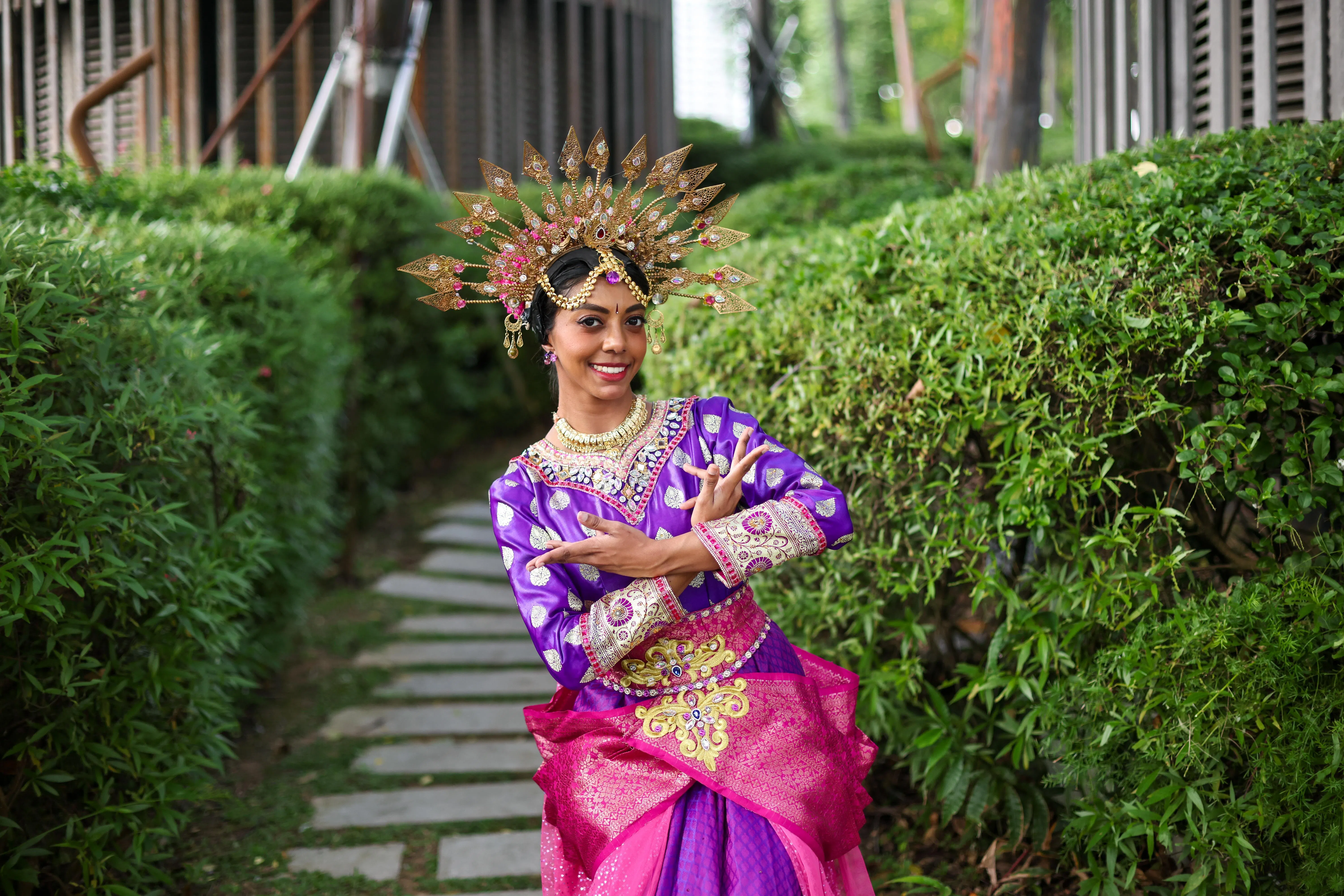 莎米拉说，警队乐队通过舞蹈与音乐呈现警队形象，让公众看到警员更具人情味与创造力的一面。（陈渊庄摄）