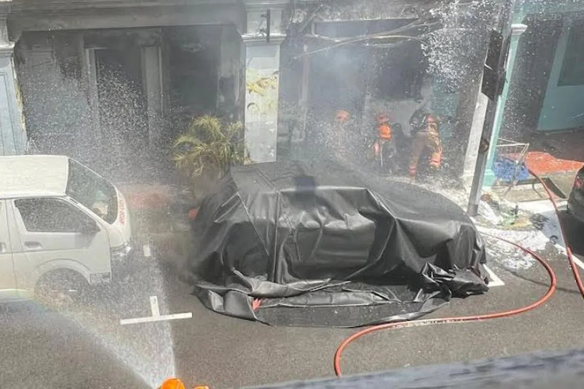 火患相信发生在一家水疗中心和一家诊所。（受访者提供）