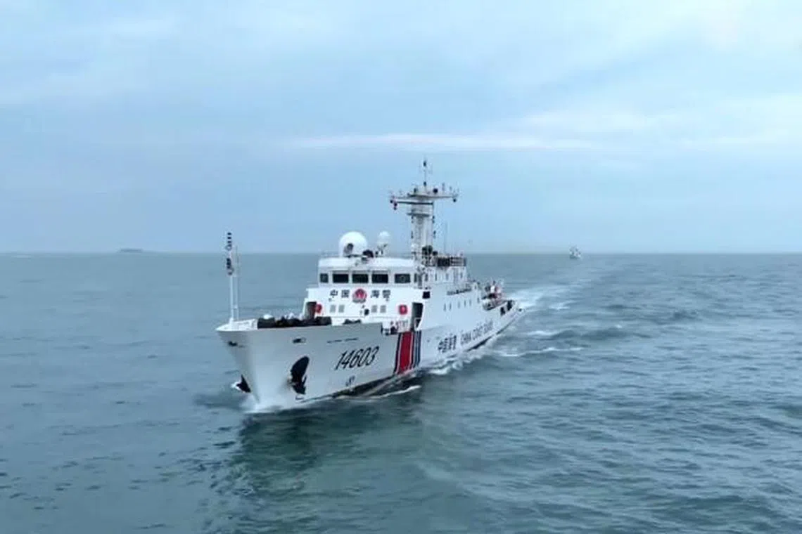 中国大陆4月29日再度公布海警船在金门水域执法巡查的画面。（中国海警微博）