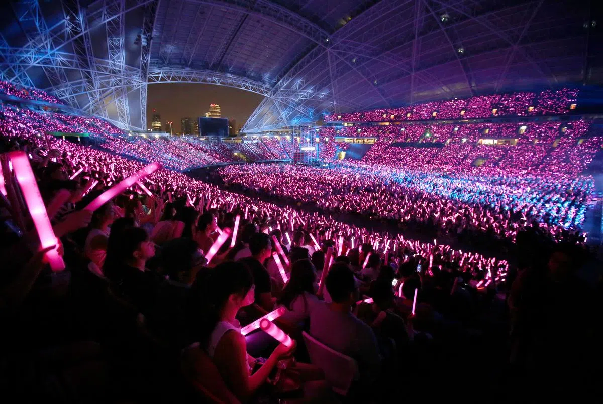 图为2016年9月3日，周杰伦演唱会现场。（新报）