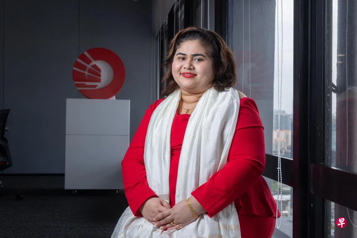 中英巫印语切换自如华印混血儿诚心服务| 联合早报