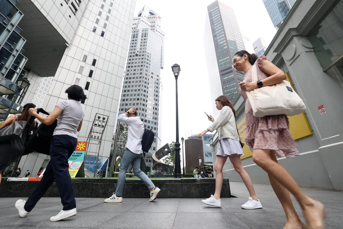 转业计划4月起扩大支持职涯中期兼职与合约员工提升技能| 联合早报