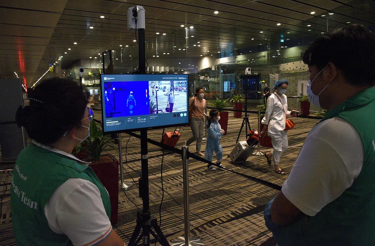 本地在抗疫过程中逐步关闭边境以减轻影响，但造成许多输入型病例。白皮书建议，在出现跨境传播后，当局应更果断收紧边境措施。（档案照片）