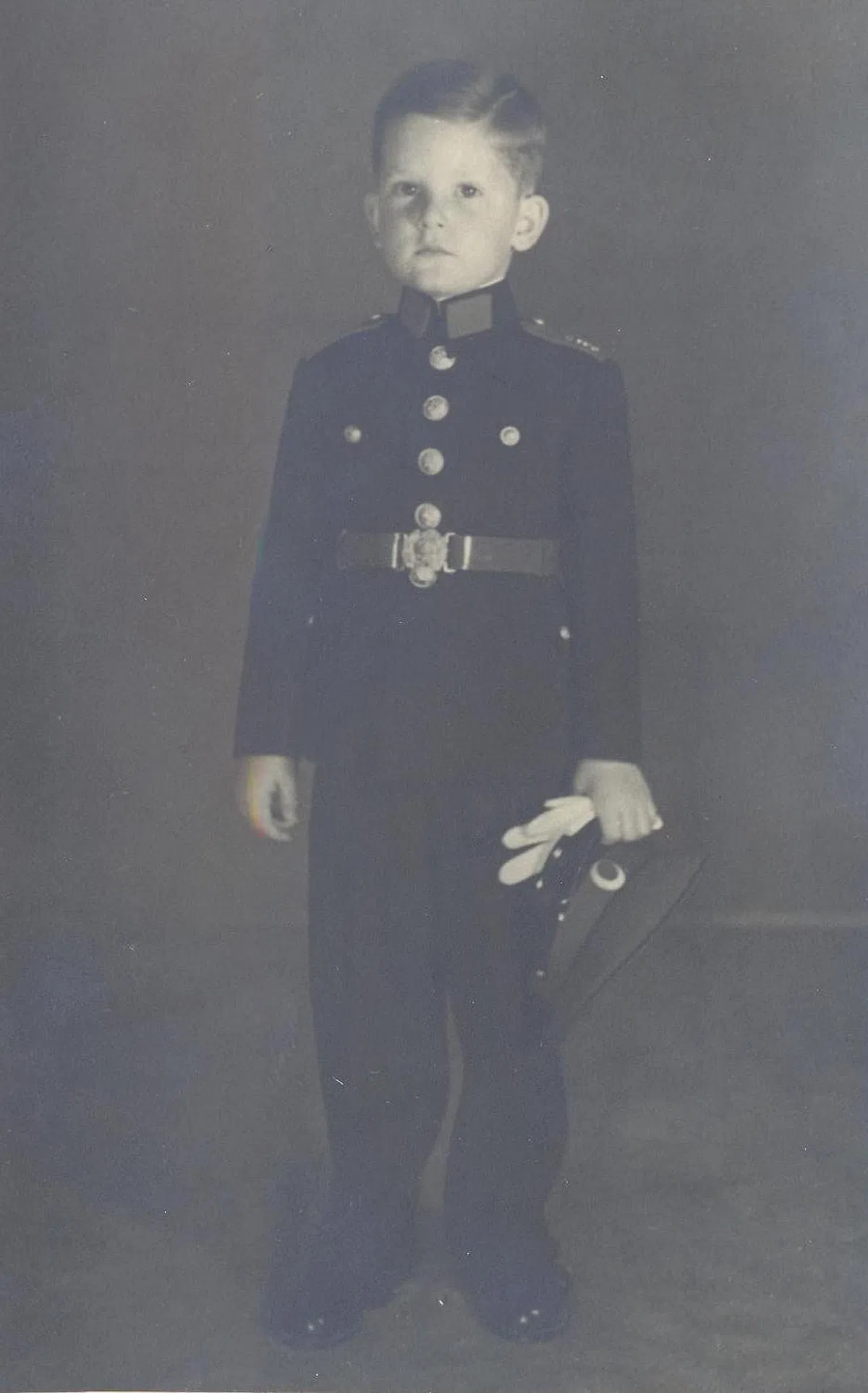 保加利亚王国末代沙皇西美昂二世童年照。（保加利亚国家档案局）