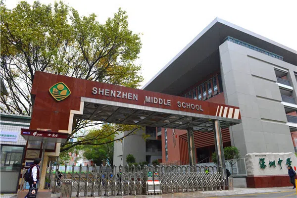清北剑桥博士涌入中学当老师