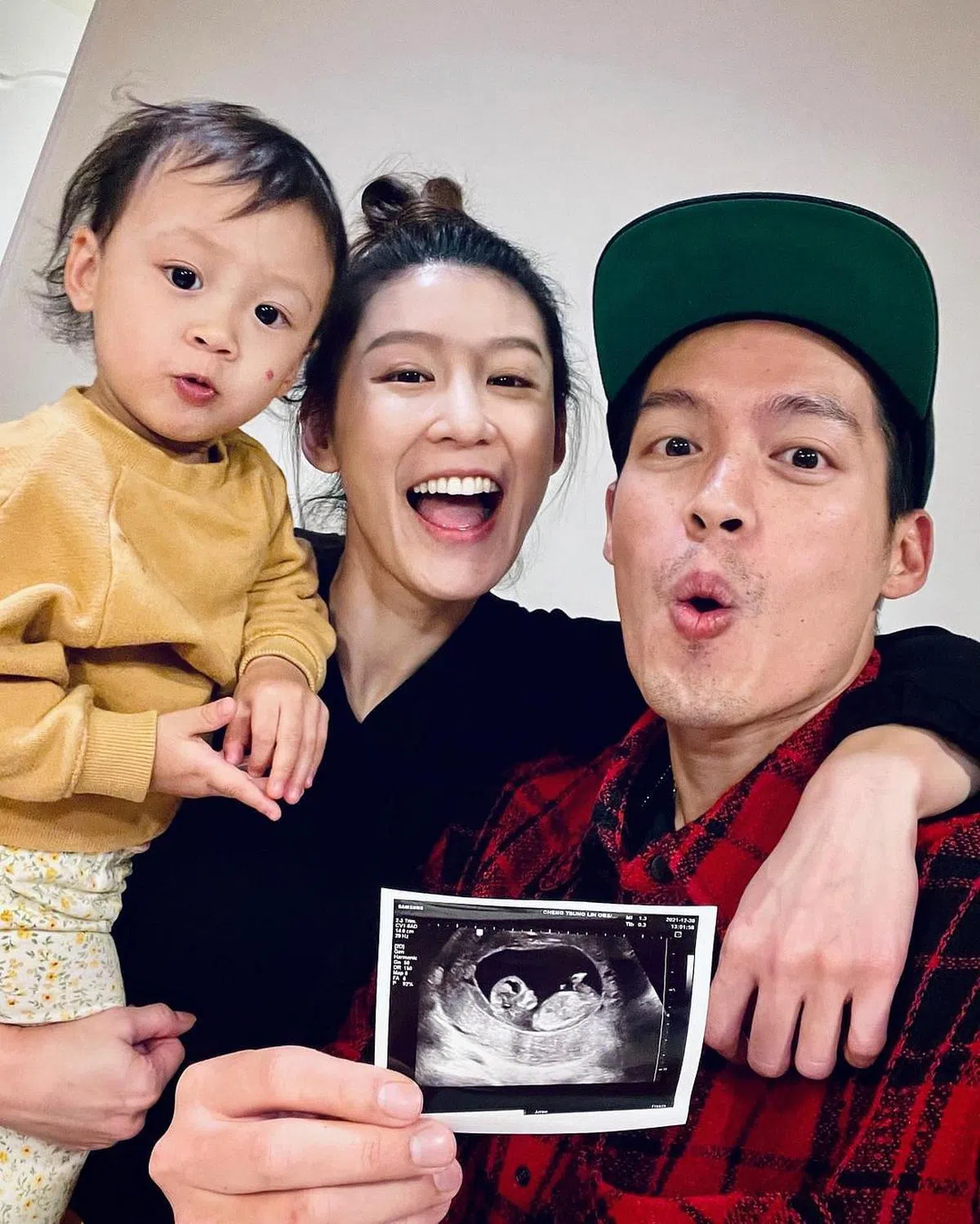 许孟哲一家四口幸福美满。（取自IG）