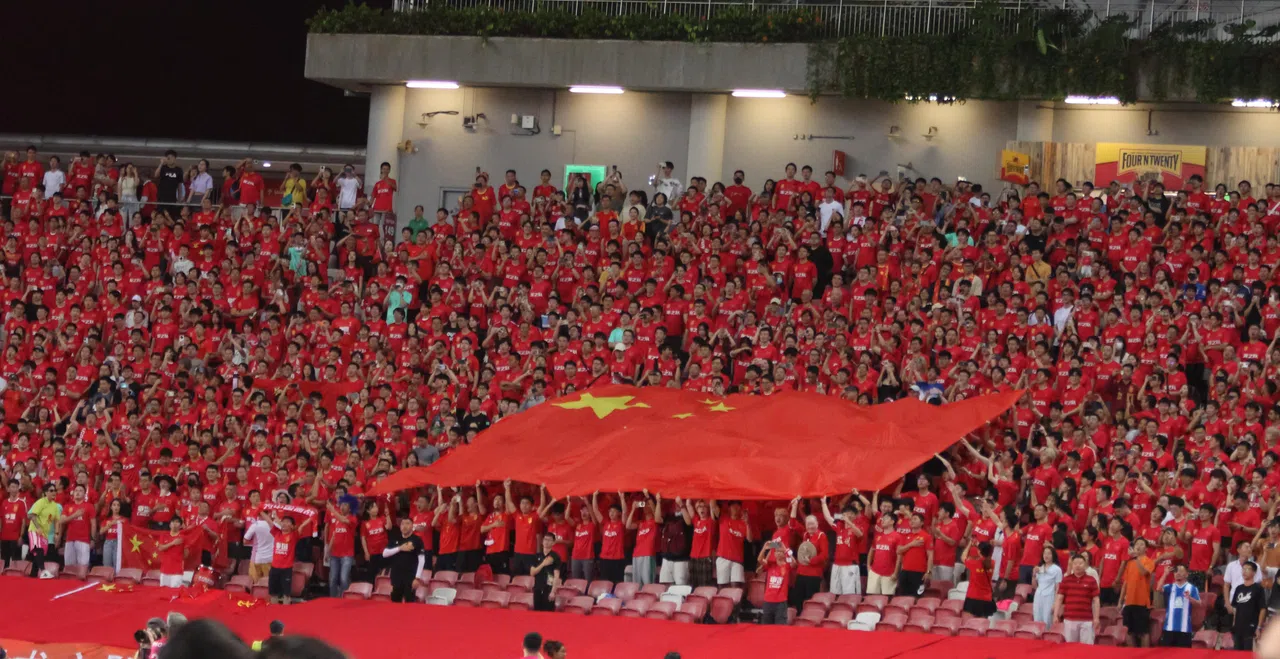 中国队有大批支持者到场观赛。（梁麒麟摄）