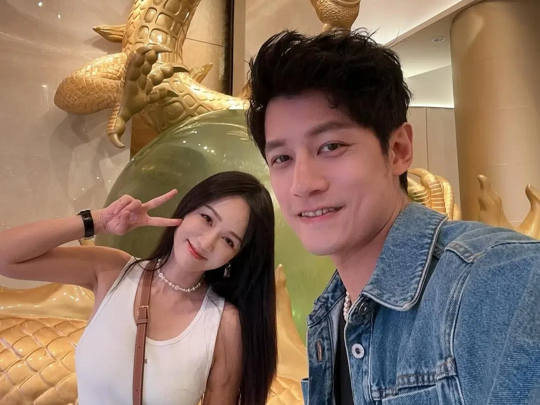 陈乔恩和老公庆祝结婚纪念日。（取自陈乔恩IG）