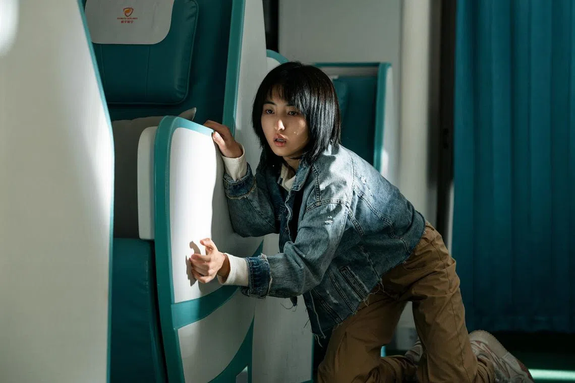 新生代演员张子枫片中饰演失明少女，和刘德华是父女关系。