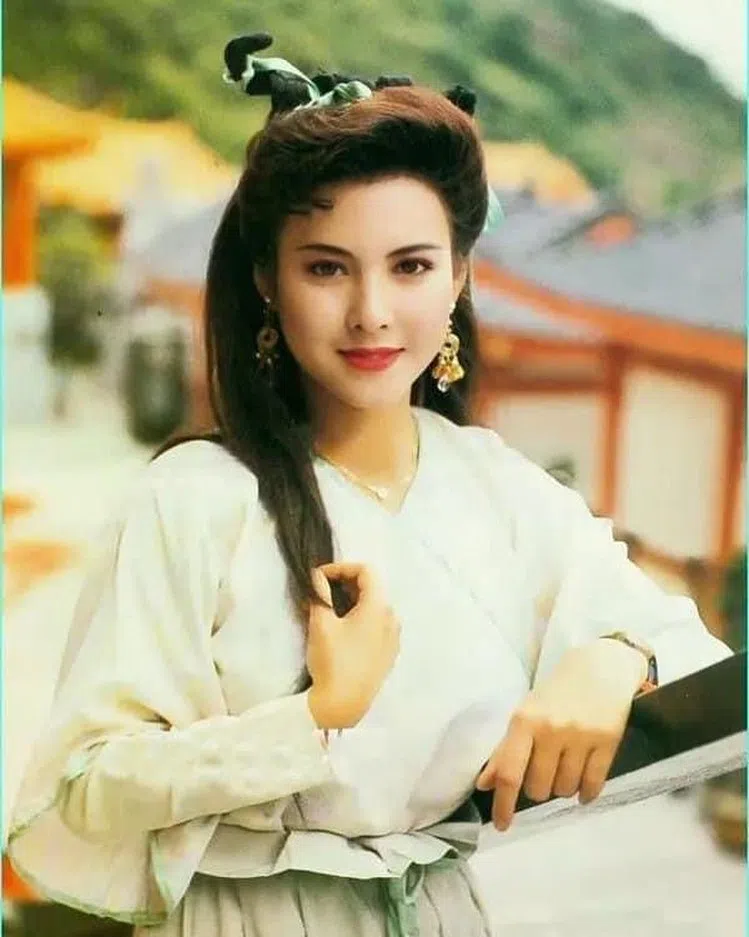 李婉华年轻时是出了名的大美人，古装扮相更是明艳动人。（互联网）