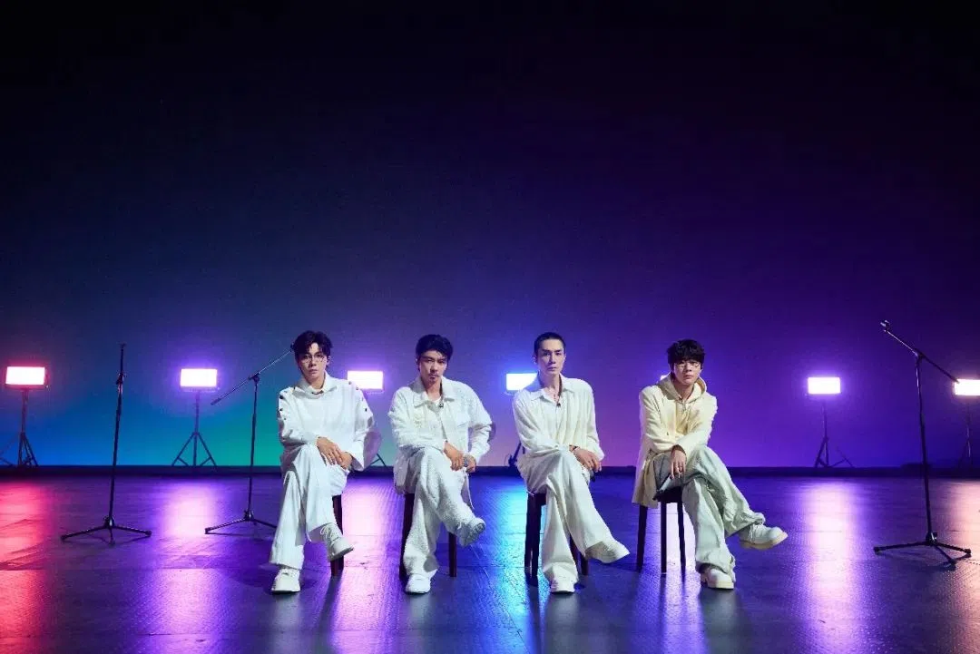 “X-Brothers”成员包括胡夏（左起）、张晋、李承铉和早安。（互联网）