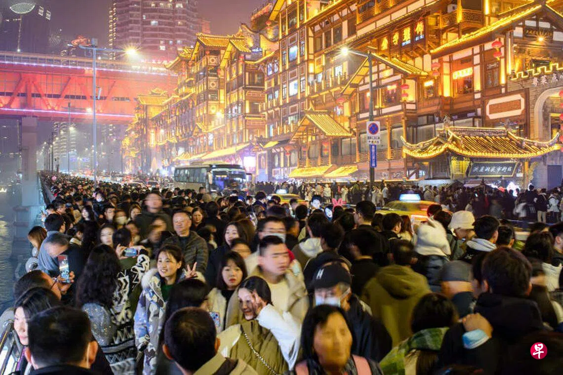 中国元旦假期旅游收入激增200% | 联合早报