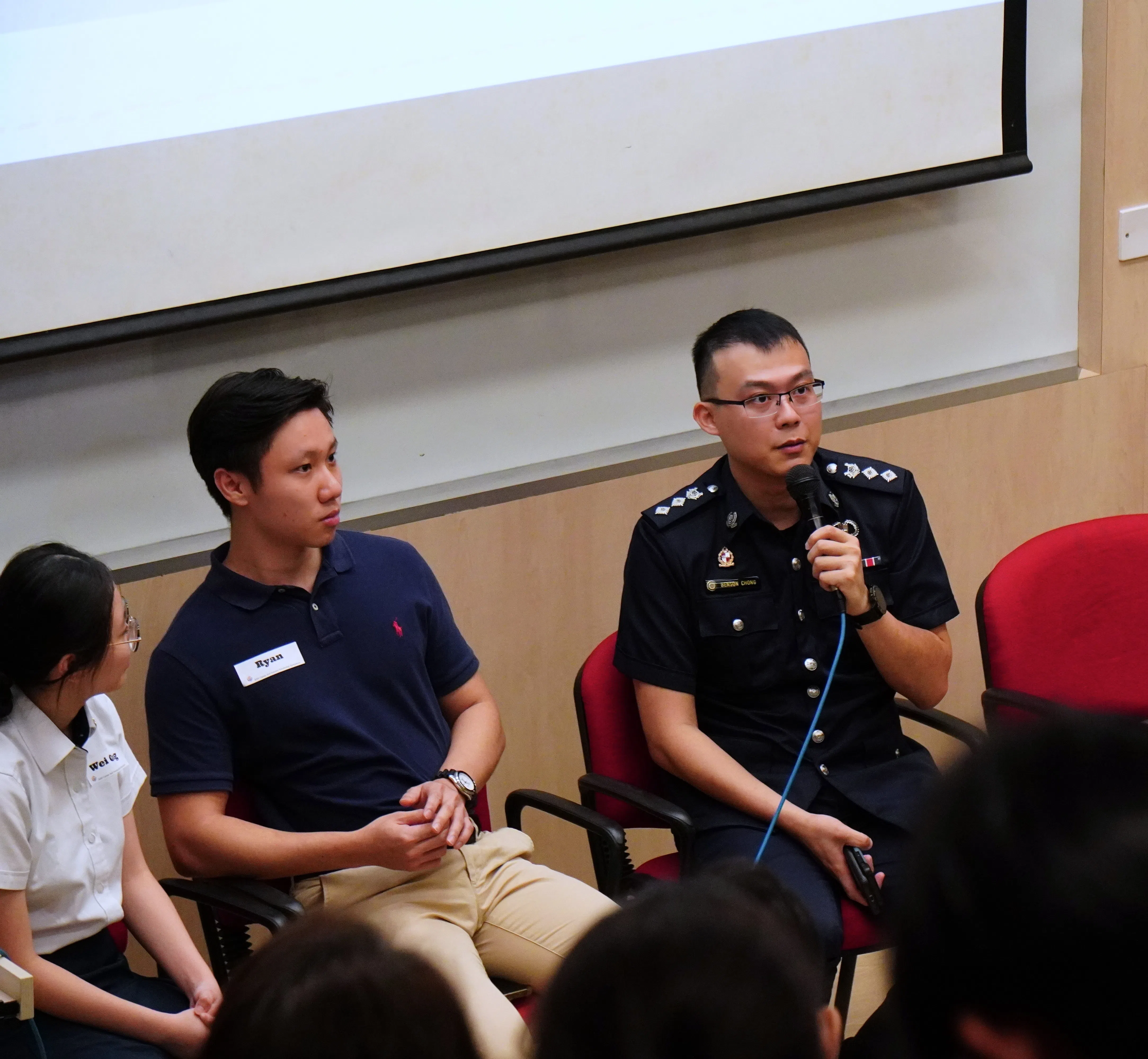 获得国家内政部政府奖学金的校友，分享了申请过程中的挑战与成果，为学生提供了宝贵的建议。（安德逊实龙岗初院提供）