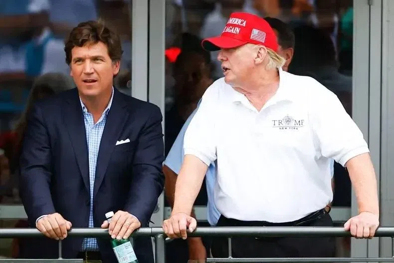 专家认为，特朗普（右）可能与福克斯新闻前主播卡尔森搭档竞选。（互联网）