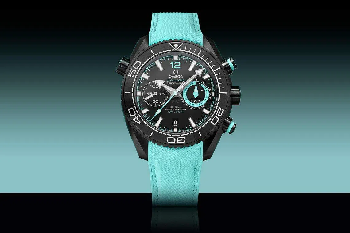 欧米茄从新西兰酋长队队徽中的船帆图案汲取灵感，设计出一款向卫冕冠军新西兰酋长队致敬的腕表。（品牌提供）