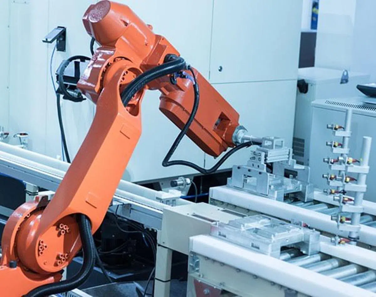 东南亚现在是制造企业设立生产基地的首选，因为这地区融合低人力成本、高水平技能、以及人口达6亿5000万人的庞大消费市场等。外国企业其实可凭借“新加坡+1”战略来使投资成果最大化。（经发局提供）