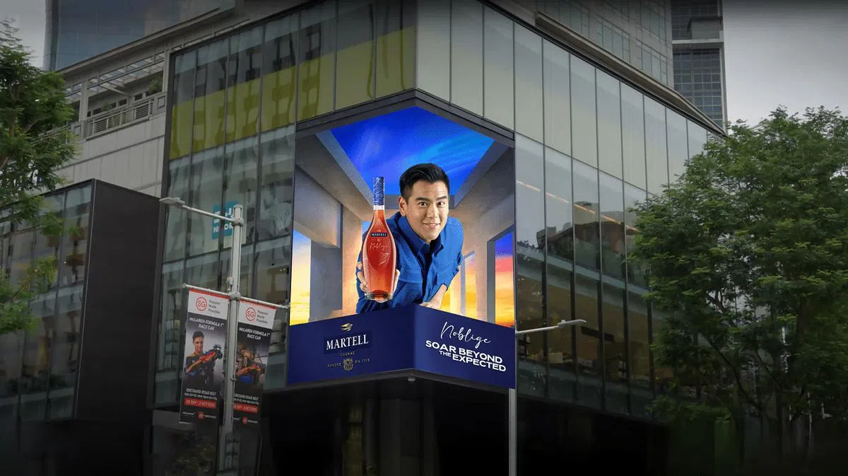 彭于晏将会以3D方式现身乌节路，看似“跳出”大屏幕。（照片由Martell提供）