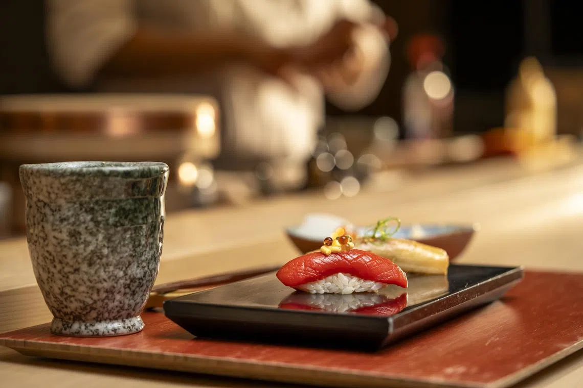 Ki Su的蔬食握寿司，以甜椒、茄子和鸿喜菇等食材取代生鱼片。（餐馆提供）