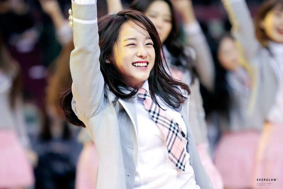 金世正曾在“Produce 101”演唱主题曲“Pick Me”。（互联网）