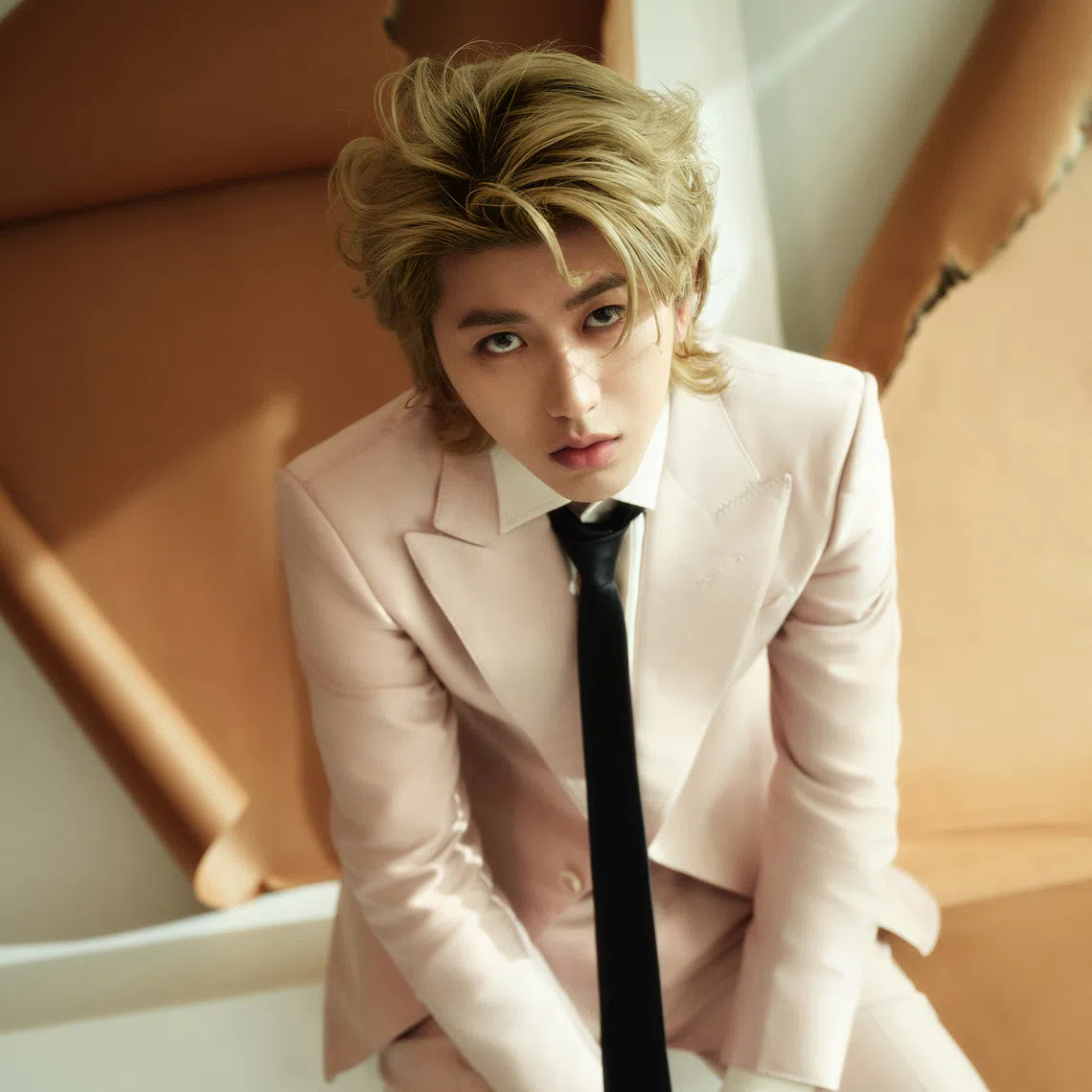 蔡徐坤与依海纠纷于2022年再度浮现，主要涉及后续的财务、服务合同争议。（取自艺人工作室微博）