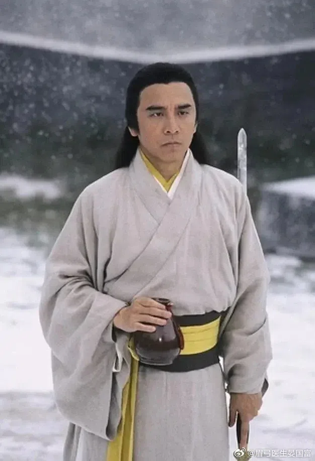 姜大卫在TVB剧《射雕英雄传之九阴真经》中扮演一代宗师黄药师。（互联网）