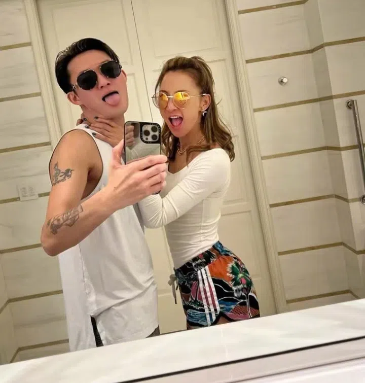 孙侨志（左）对好友李玟的离世悲伤不已。（互联网）