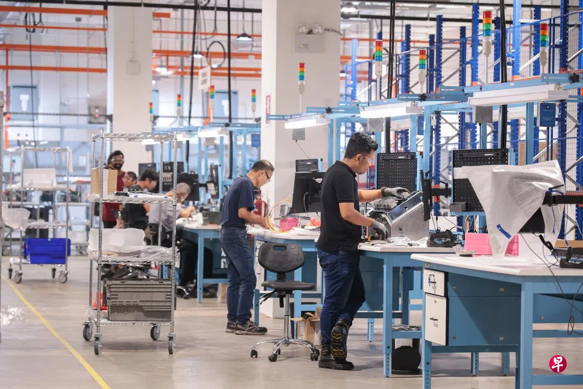 我国9月制造业PMI续回升电子业领跑整体表现| 联合早报