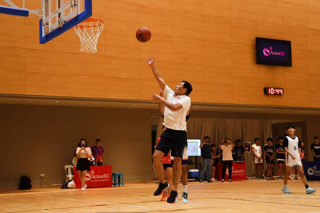 王乙康：冠病疫情下来一两周料好转 但医院急诊部仍忙碌