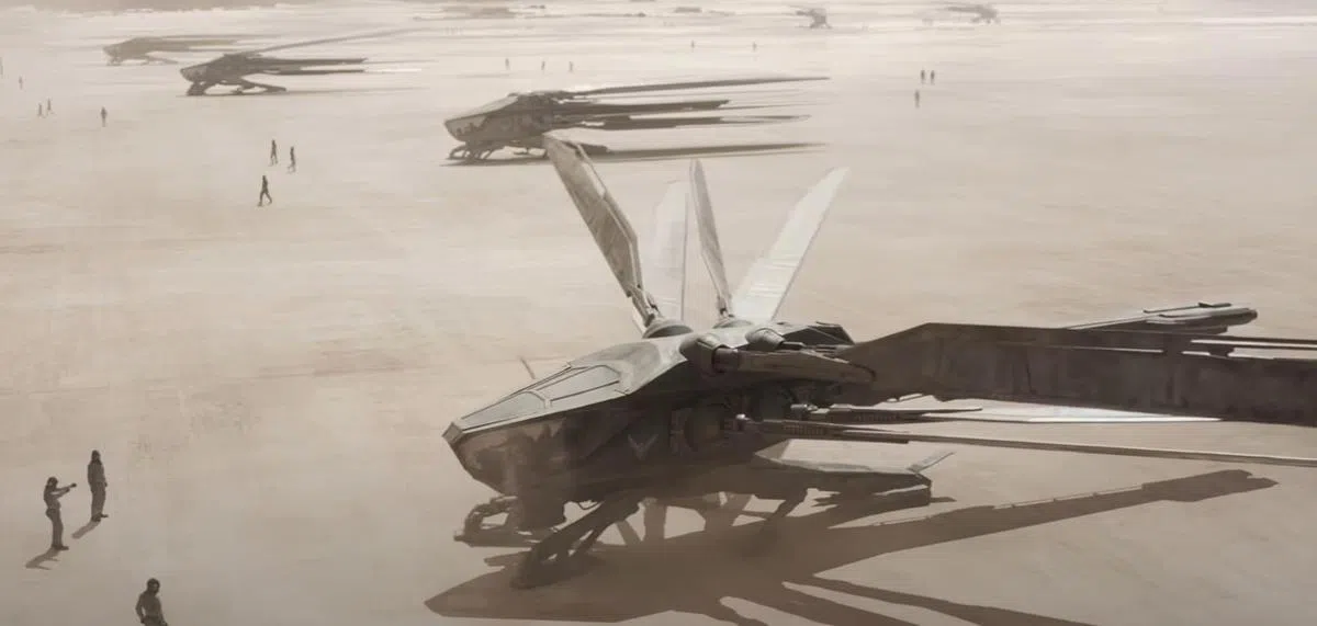 Ornithopters（电影中长得像蜻蜓的轻型飞行器）。（照片/电影预告截图）