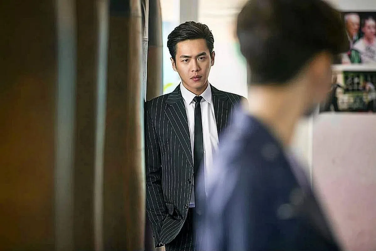 张若昀在2016年剧集《法医秦明》中饰演法医秦明，演技、颜值都在线。（互联网）